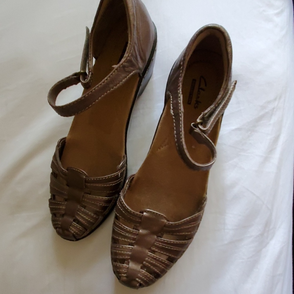 Clarks shoes - Picture 2 of 6